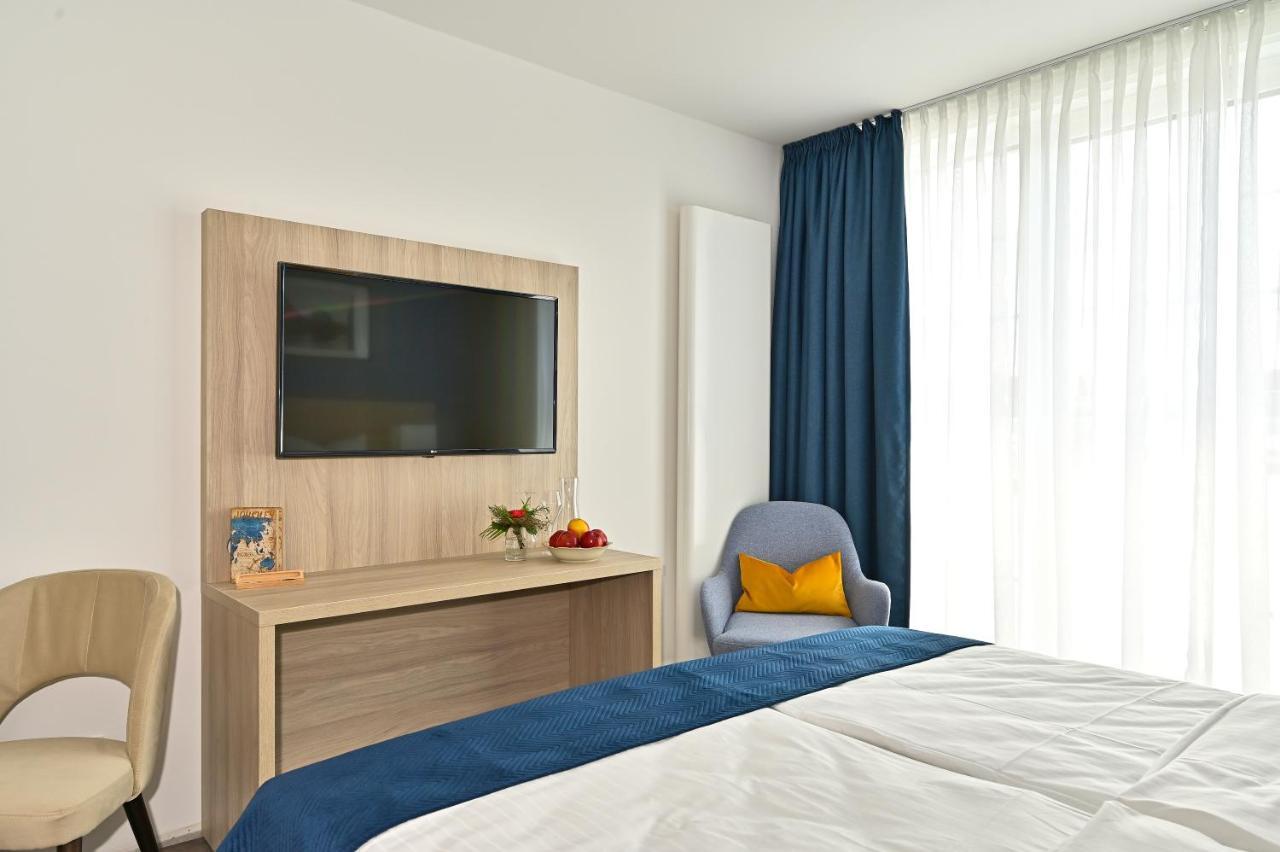 Hotelhafen威德尔 外观 照片
